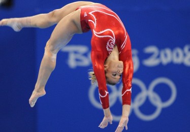 江苏体彩网：红牌葬送关键积分 科瓦奇直言判罚失误的代价由我们承担