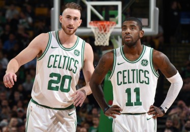 江苏体彩网_前女足门将赵丽娜远赴沙特助阵，铿锵玫瑰的守望点燃国足远征路