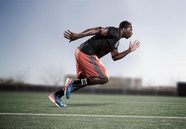 江苏体彩网-尤文青春风暴客场3-0横扫萨索洛，意甲争冠曙光重现